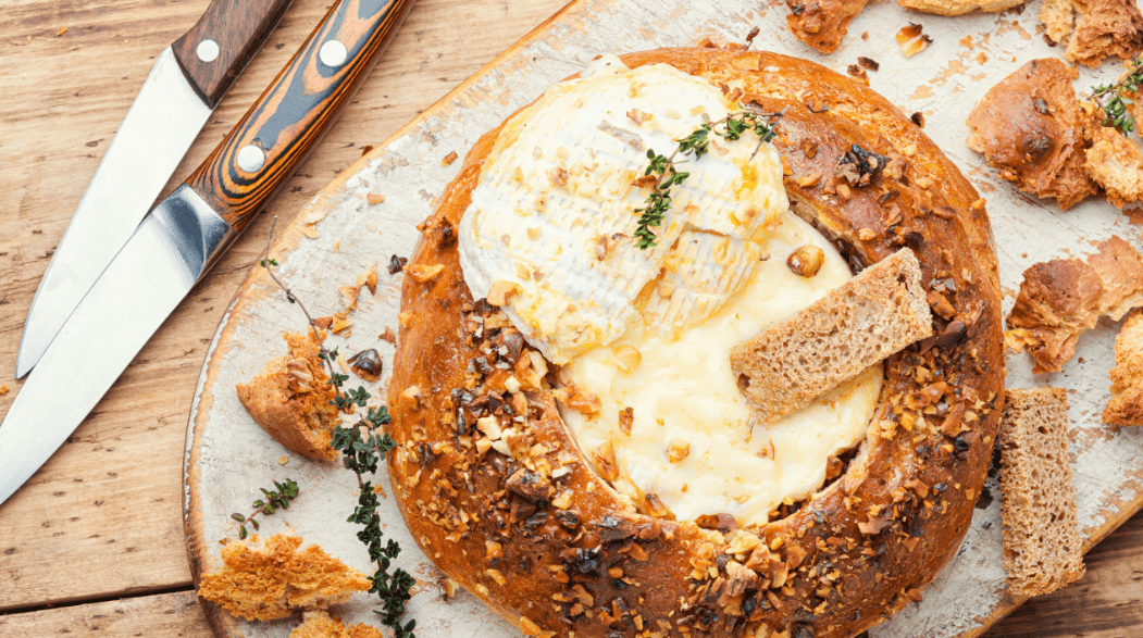 Fondue De Queijo Com Pão Italiano Redondo