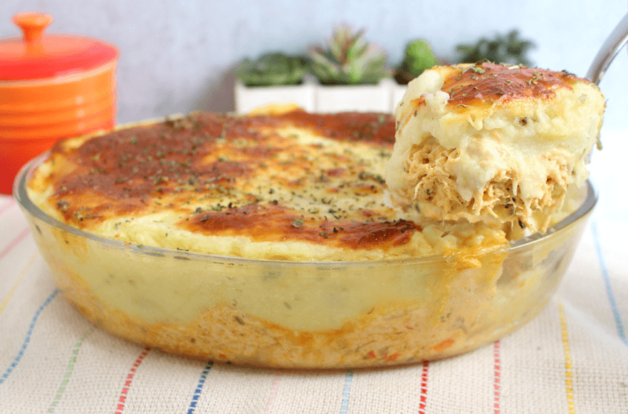 Escondidinho de frango, suculento e delicioso! 2 Receitas de dar água na boca.